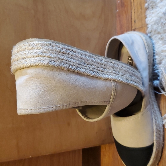 Shoes - Picture 3 of 5